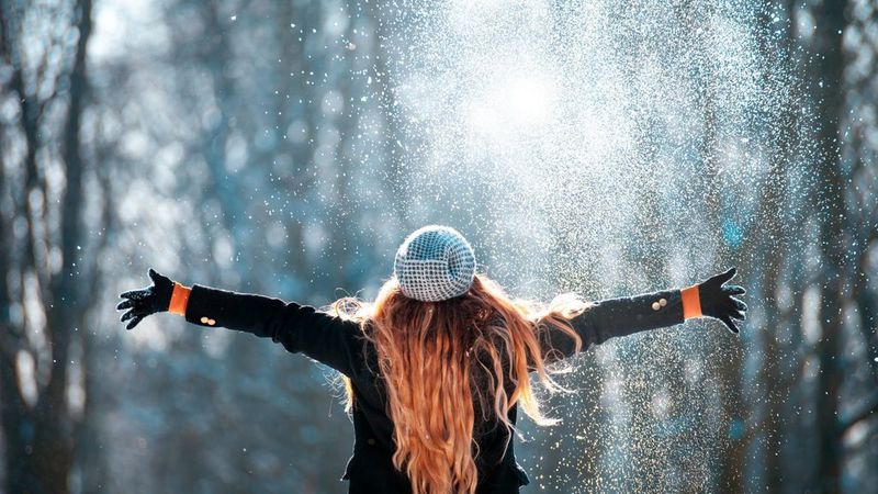 ecom_christmas-gift-guides-2022_teens_0-hero-image_16x9_v1