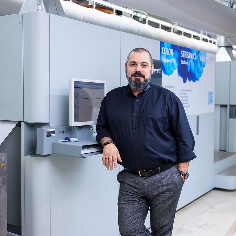 Edubook: Successful on-demand production through automation