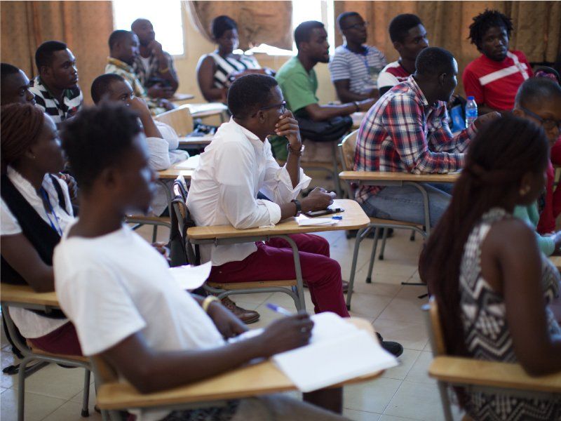 Pourquoi l'éducation est-elle importante pour Canon ?