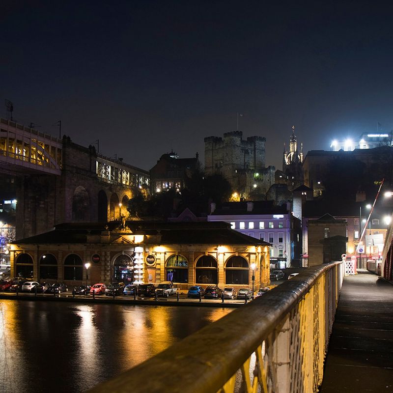 
       
       Четкие фотоснимки и плавное видео
     
     