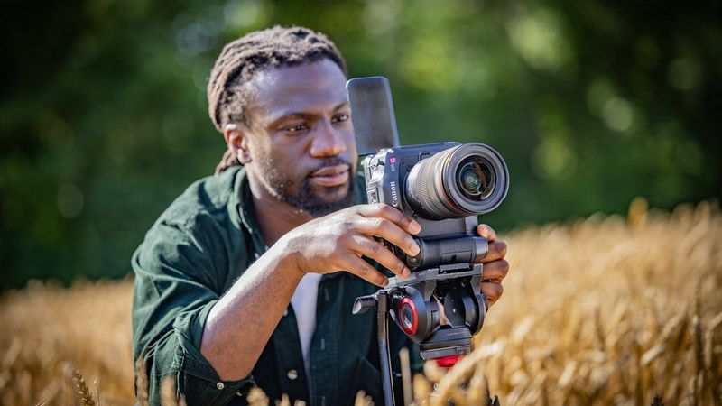 Možnost vertikálního snímání, kamera EOS C70