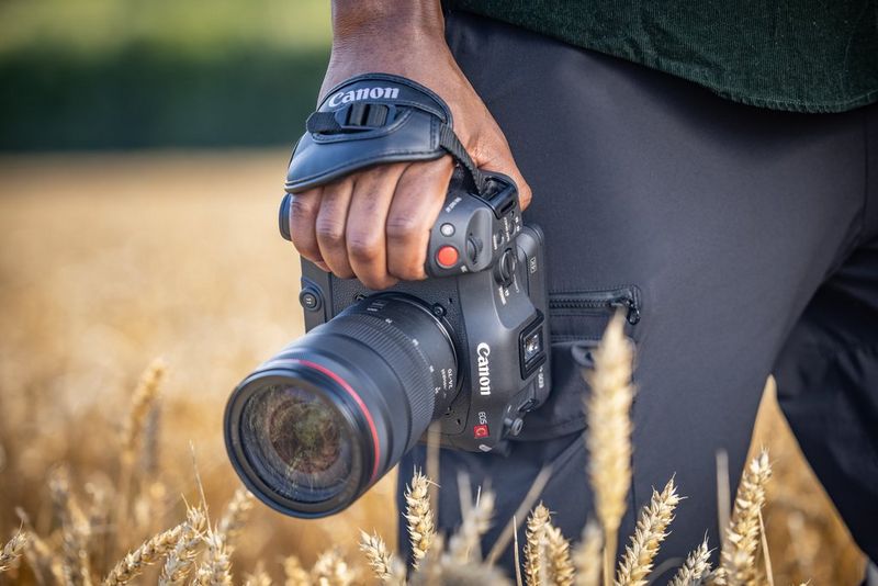 EOSC70: зустрічайте нову камеру CinemaEOS із кріпленням RF
