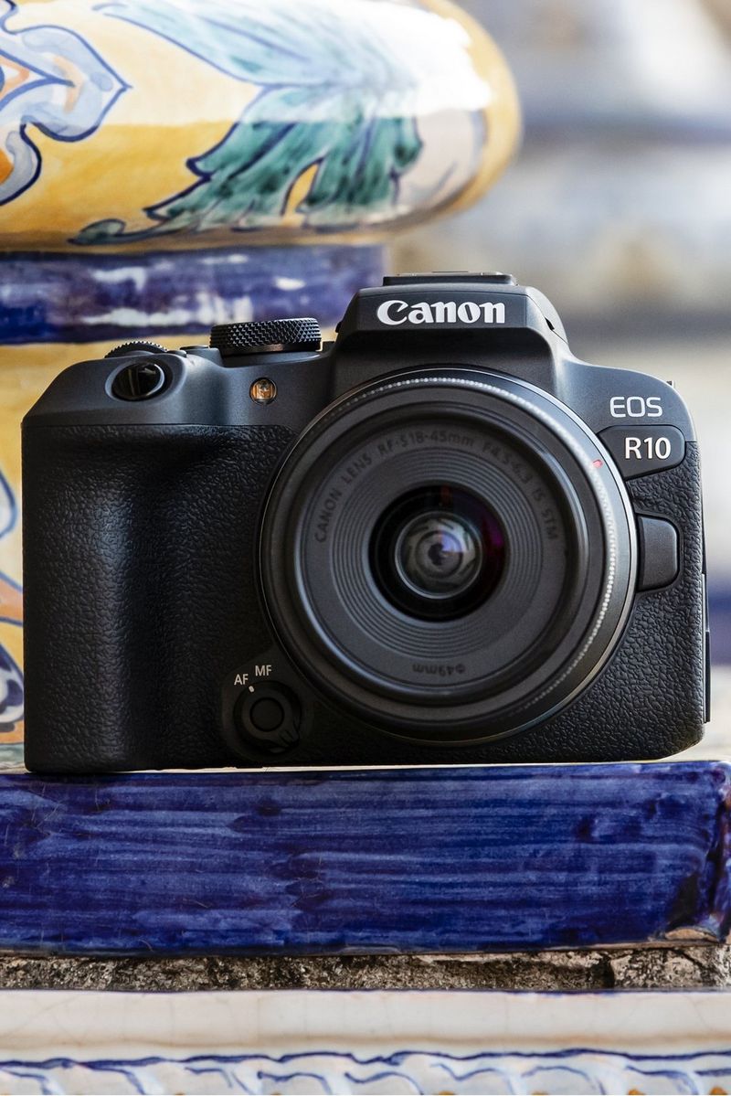 Fényképezőgépek és kiegészítők