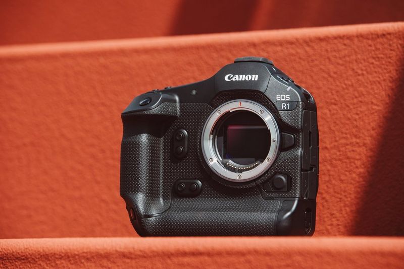 35 years of the Canon EOS-1 Series - Canon Europe