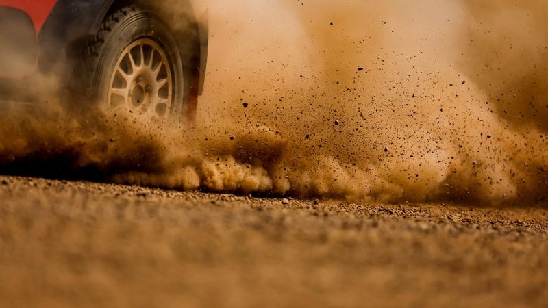 
        Stăpâniţi mişcarea
      