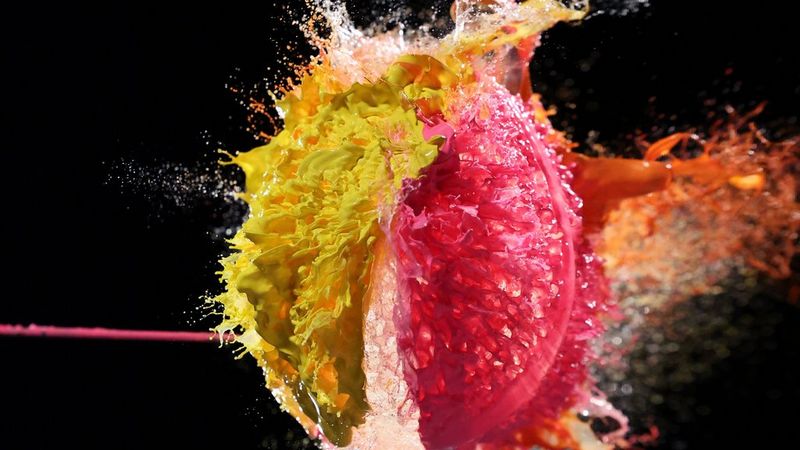 Viteză explozivă la 30 cps