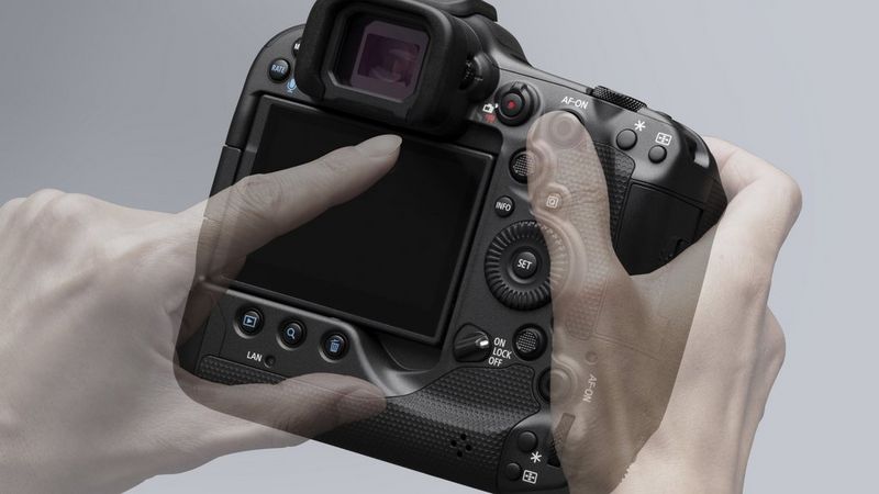 キヤノン Canon EOS R3 ボデイ Amazon.com : Canon EOS R3 Mirrorless Camera (Body Only