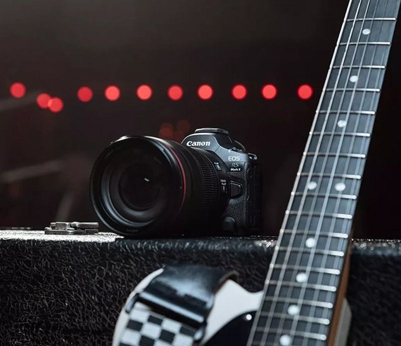 The Canon EOS R5 Mark II and EOS R5 compared