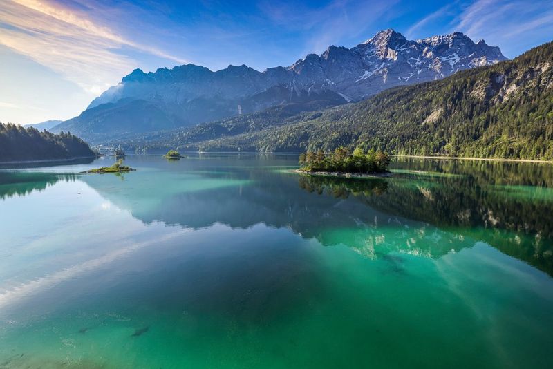 8-stops of IS: the story behind the tech