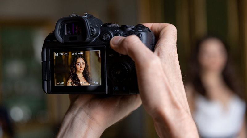 EOS R6 auto-focus in action