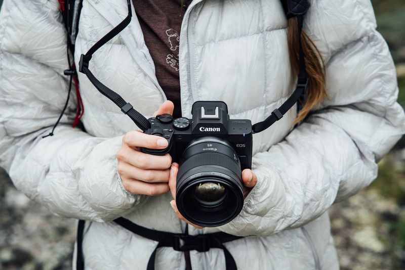How does the EOS R8 Mark II compare?