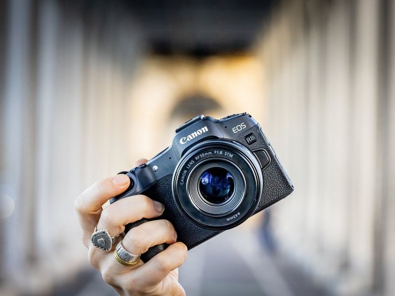 Canon EOS R8 Mirrorless Camera - Stewarts Photo