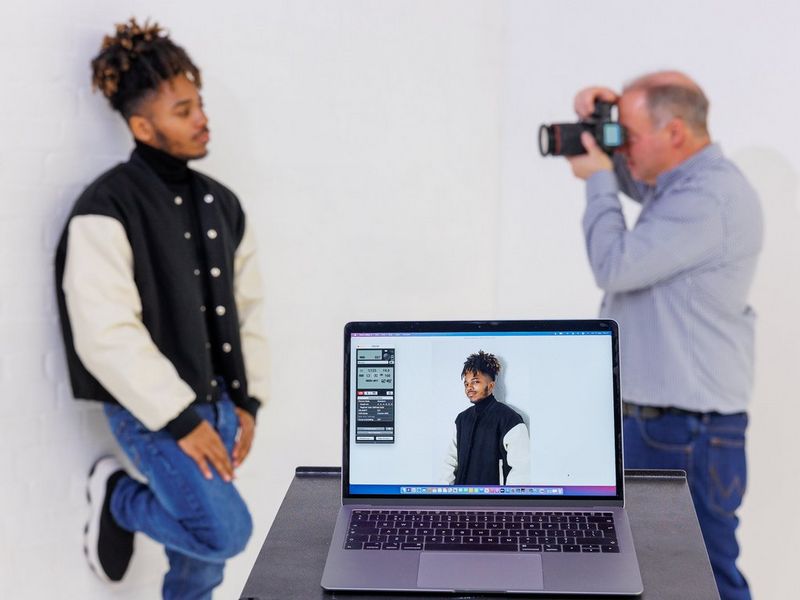 תוכנית השירות EOS