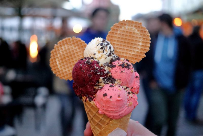 
       
       Inoltre, consente di realizzare facilmente i filmati
     
     