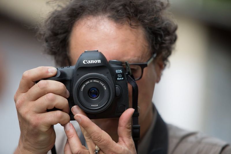 Aparate foto DSLR EOS