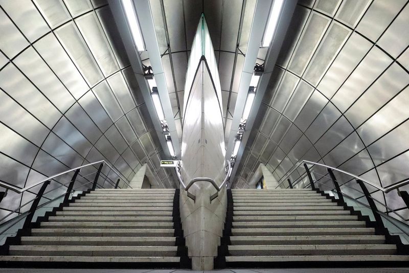 Voir une station de métro vide, c'est bizarre mais thérapeutique.