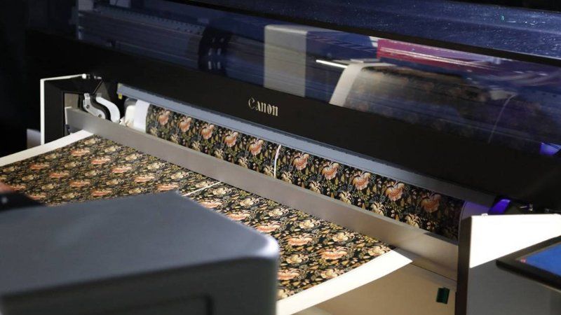 Fabryka tapet w technologii UVgel