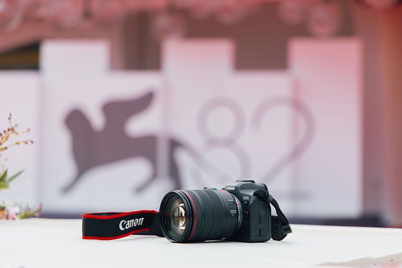 Canon Sponsor Sostenitore della 83. Mostra Internazionale d'Arte Cinematografica: uno storico connubio di innovazione tecnologica e visione culturale.