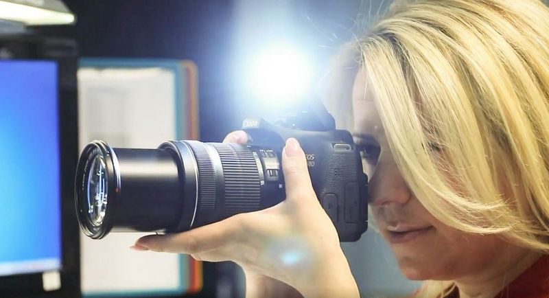 Che cos'è un Canon Factory Service Centre?