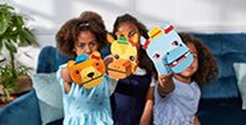 Create a papercraft safari