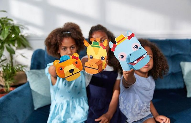 Create a papercraft safari