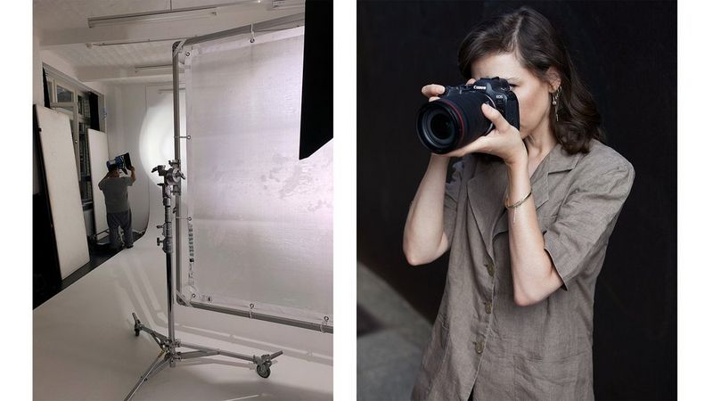 Due immagini affiancate scattate in studio. A sinistra, un diffusore con un assistente fotografo che regola una luce. A destra, un ritratto di Heidi Rondak con una fotocamera Canon EOS R6 Mark II.