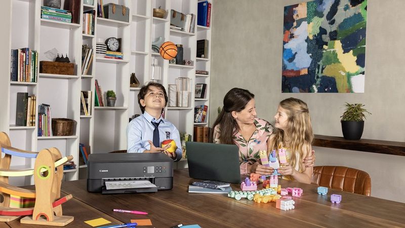 VAŠE KRÁSA SI ZASLOUŽÍ CANON