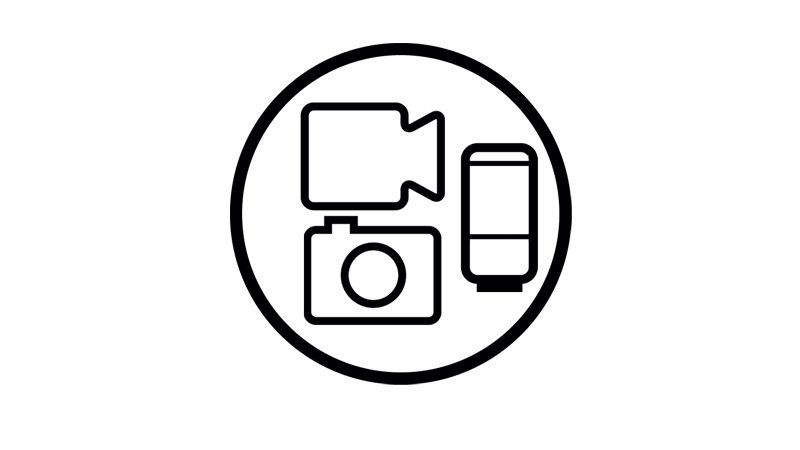 Strefa sprzętowa z możliwością przetestowania produktów Canon, w tym kamery EOS C80 i EOS C400.