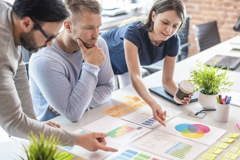 Podsumowania i prognozy. 2022 i 2023 w branży druku