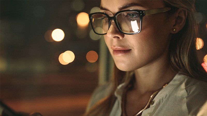 Destreggiarsi tra le incertezze: in che modo i responsabili delle decisioni IT possono affrontare le sfide emergenti relative alla sicurezza delle informazioni e alla conformità?