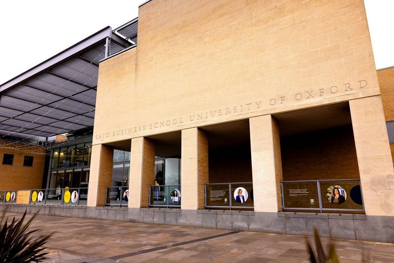 World-class University of Oxford meets world-class virtual education solution