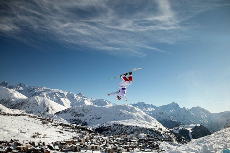 ПРАЗДНУЕМ 20-ЛЕТНИЙ ЮБИЛЕЙ ЦИФРОВОЙ КАМЕРЫ EOS 5