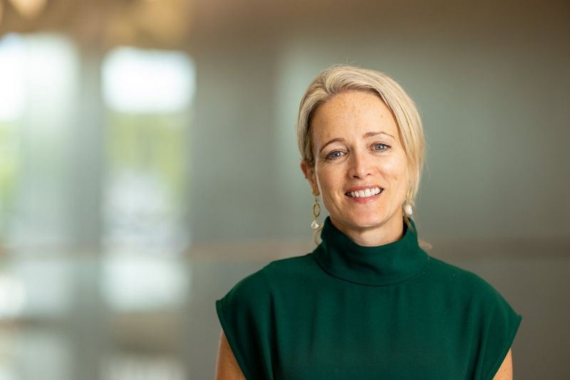 Kathryn Scott - Headshot.jpg