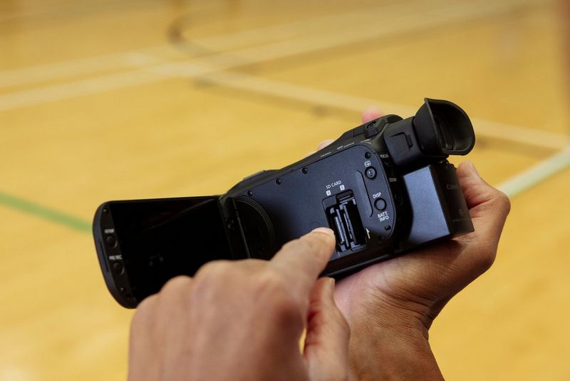 Molteplici opzioni di registrazione, menu Immagine personalizzata e selezione della scena audio