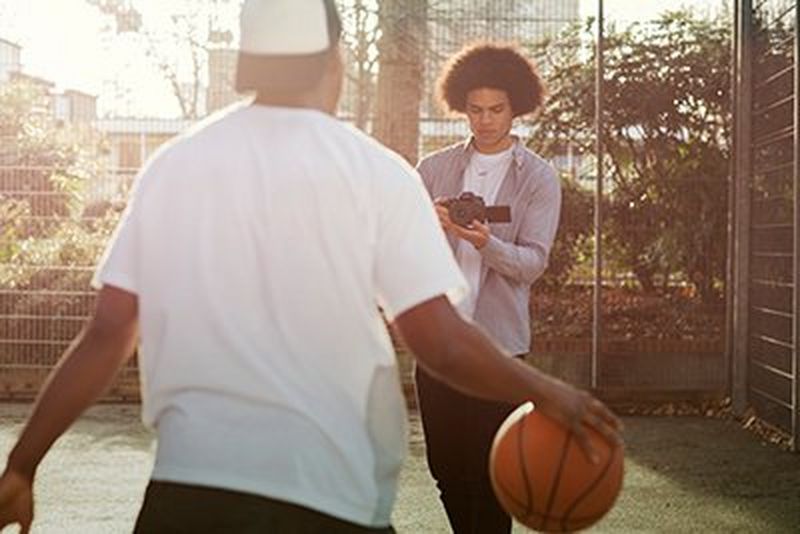 
       
       Простая съемка видео профессионального качества
     
     