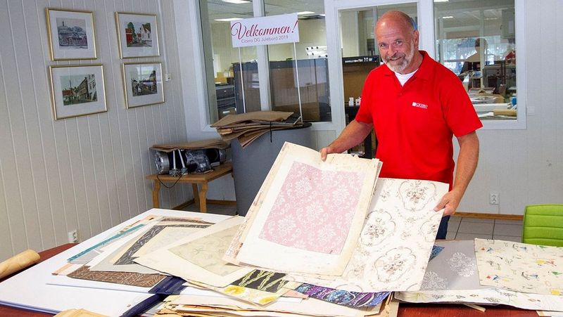 Wallpaper prints coming out of Colorado UVgel printer