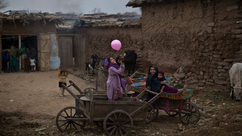 Muhammed MUHEISEN: “Un sourire parmi les décombres”