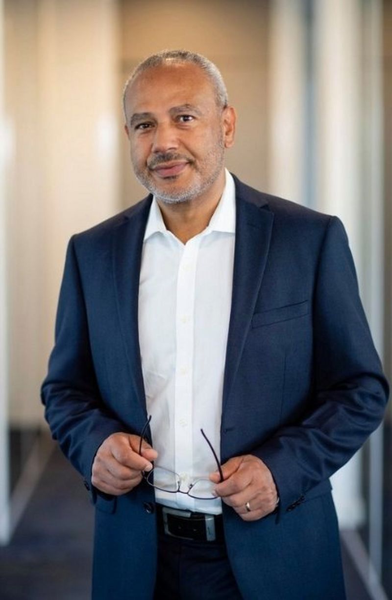 Portrait de Moustapha Bourahoui, Président du SEB Fac-similé Sud-Ouest