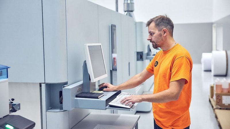 Operator at ColorStream