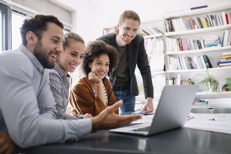 2024 w branży druku - prognozy ekspertów Canon