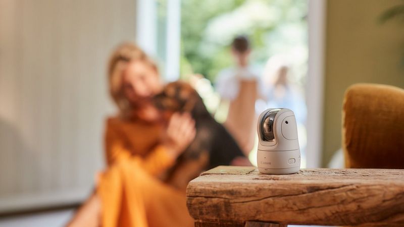 
       
       Use it as a Wireless Webcam
     
     