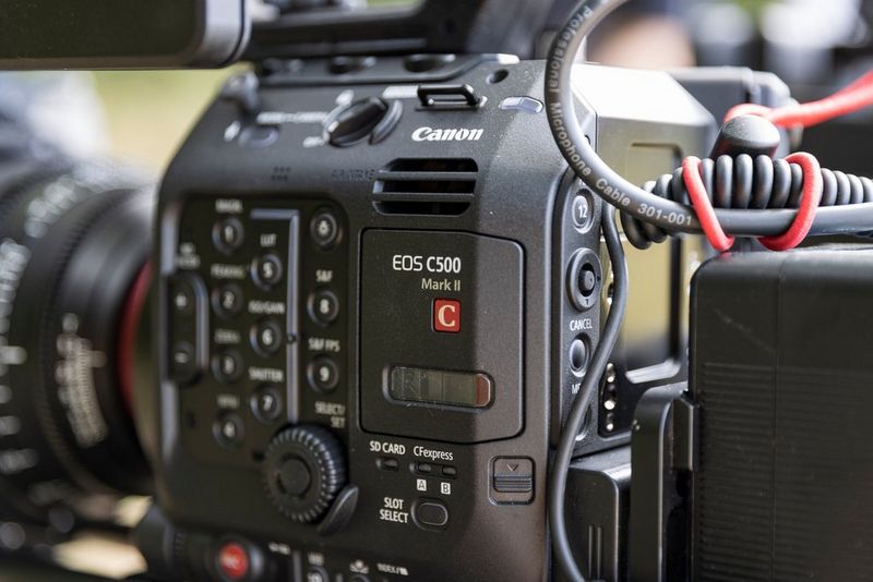 Una videocamera cinematografica Canon EOS C500 Mark II.