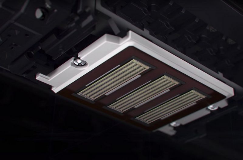 A view from underneath of the print head in the Canon imagePROGRAF PRO-1000.