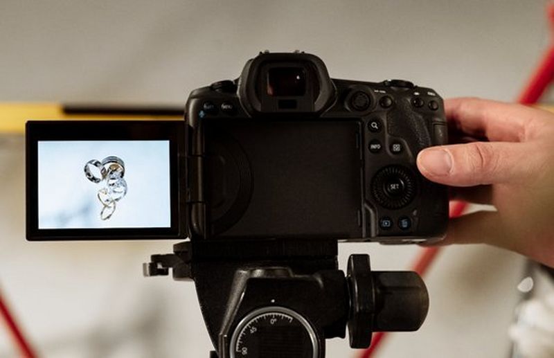 Požadavek rychlosti: elektronické obchodování vměřítku