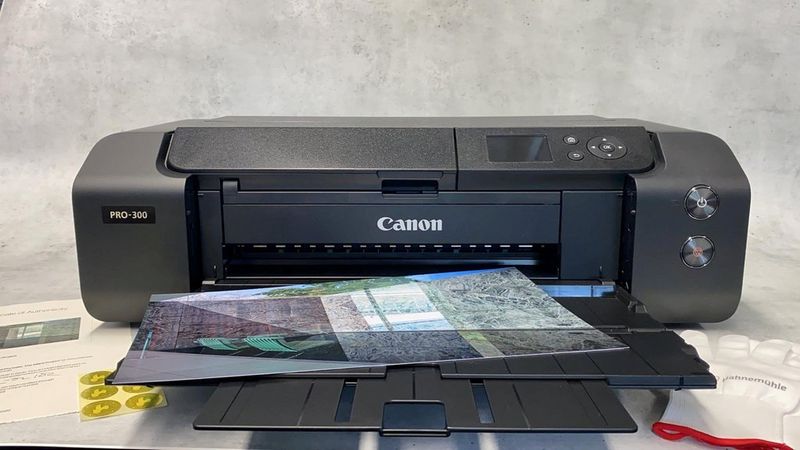 A Canon imagePROGRAF PRO-300 printer and Hahnemühle fine art paper.