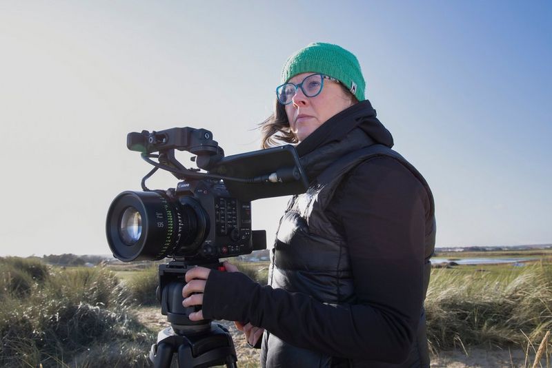 Cinematographer Tania Freimuth filming with a Canon EOS C500 Mark II and a Canon CN-E50mm T1.3 FP X Sumire Prime lens. 