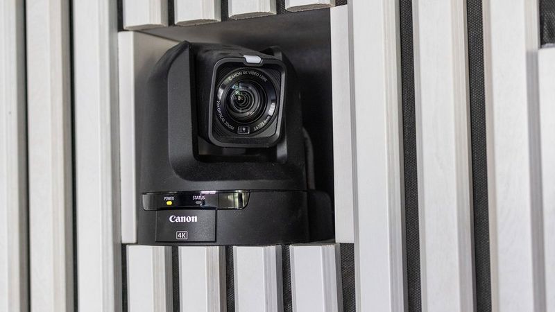 Rádio Impuls nasazuje kamery od Canonu