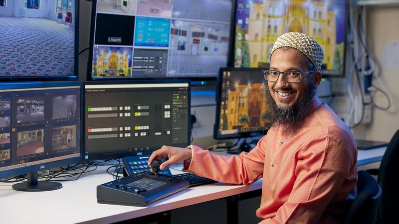 Connecting the community: Canon PTZ cameras pave the way to more engaged followers