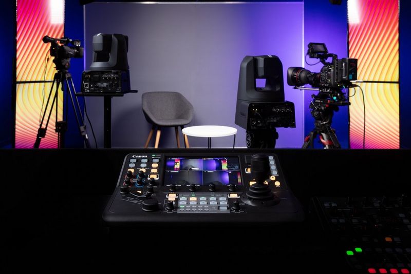 Controllo multi-telecamera semplificato