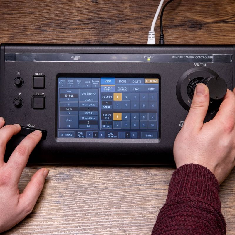 Glatka, precizna kontrola